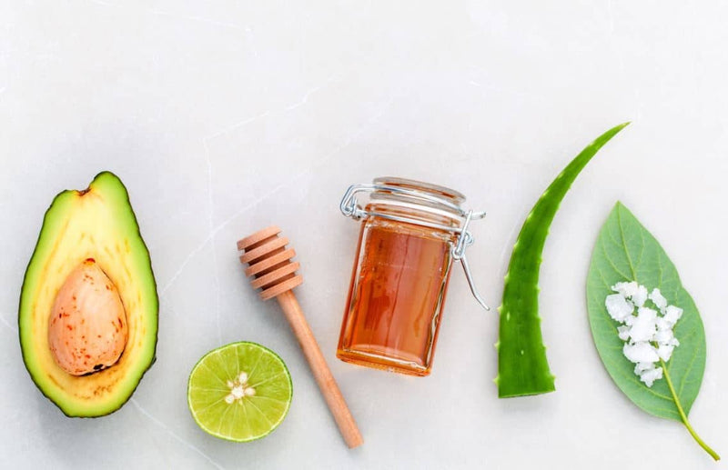 Ingredientes Naturales Clave en la Cosmética Facial y sus Beneficios
