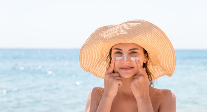 Cómo Cuidar tu Piel en Verano: Consejos de una Experta en la Piel - Dermolux Cosmetics
