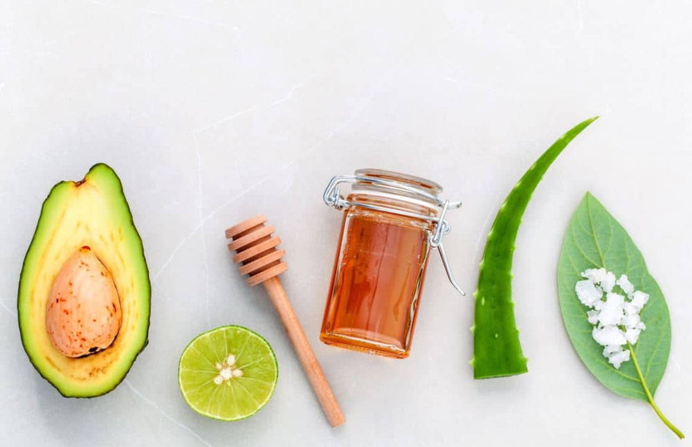 Ingredientes Naturales Clave en la Cosmética Facial y sus Beneficios - Dermolux Cosmetics