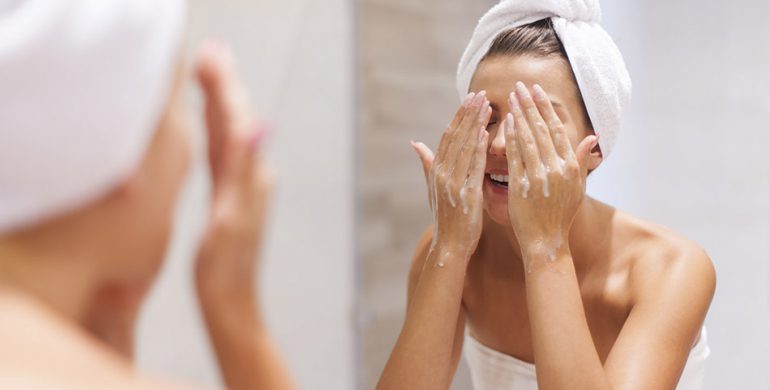 Limpieza facial para piel con rosácea: rutina suave que reduce rojeces - Dermolux Cosmetics