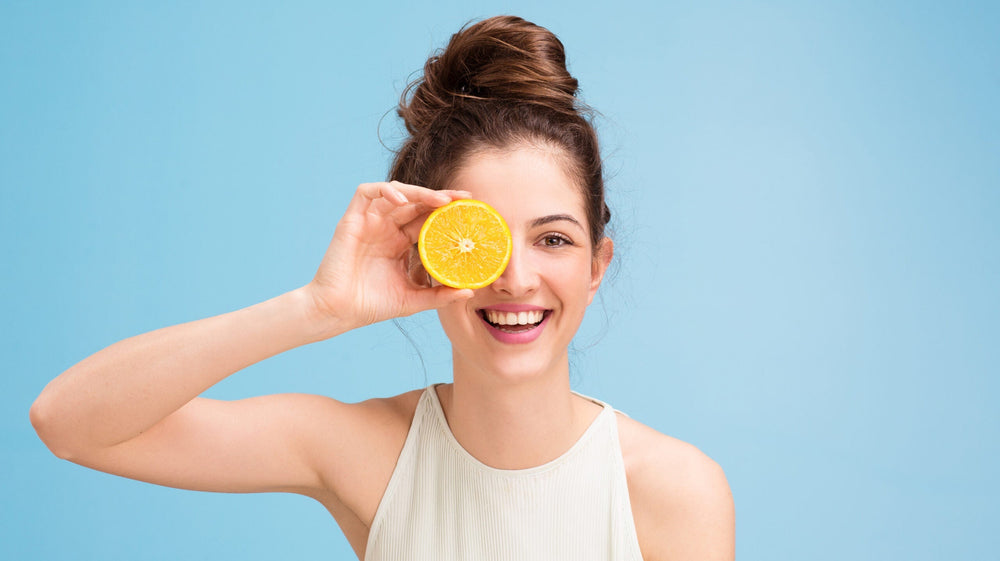Vitamina C: el antioxidante estrella para una piel luminosa y protegida este verano - Dermolux Cosmetics