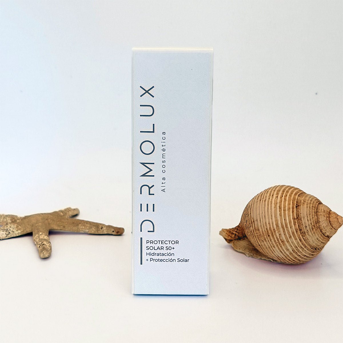 Protector solar 50+ con Color - Dermolux Cosmetics